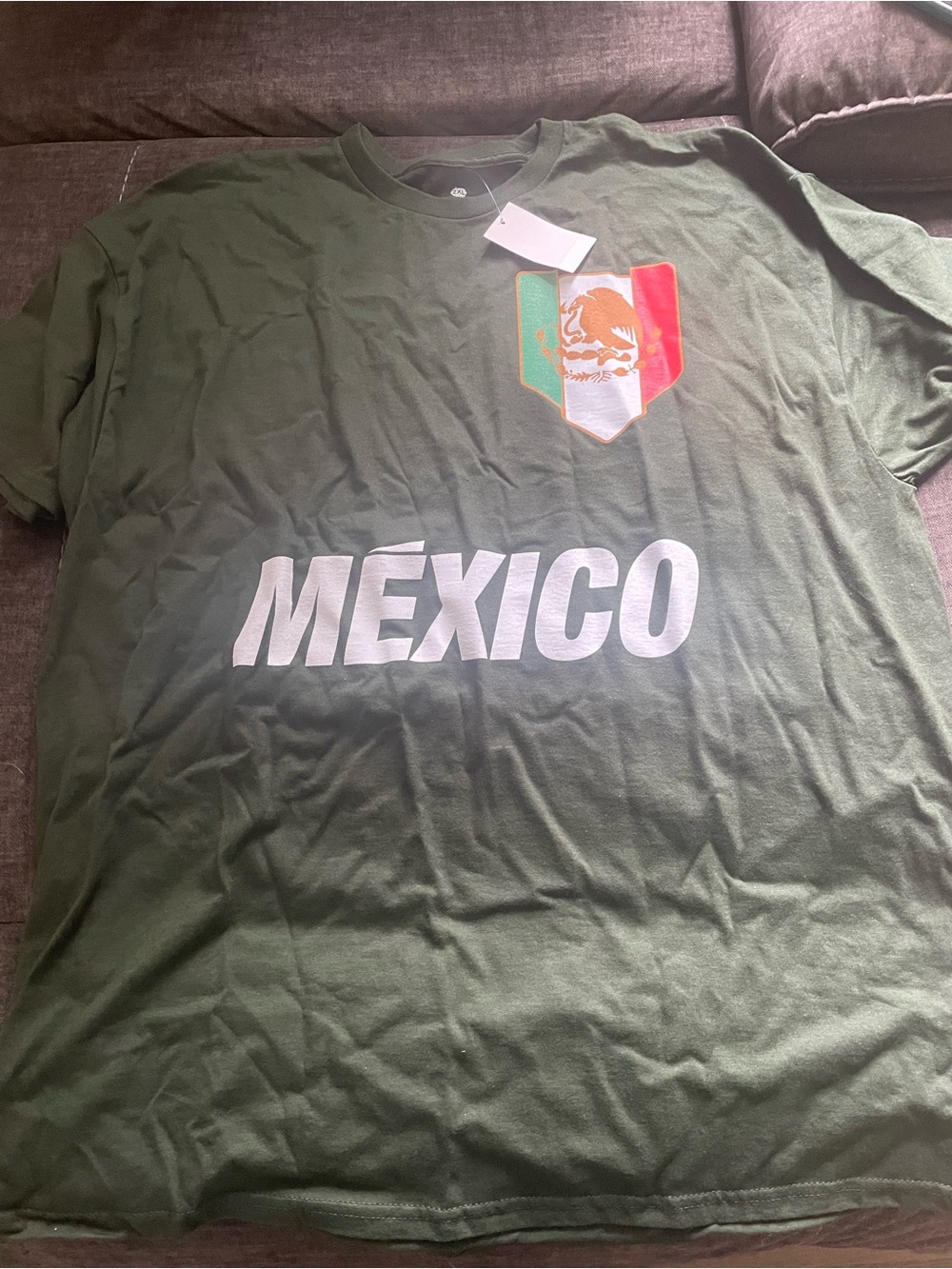 Mexico Soccer green T-Shirt Size XXL new Goodie Two Sleeves Men’s Graphic Tee.